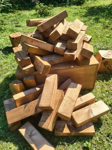 Lielformāta spēle Jenga