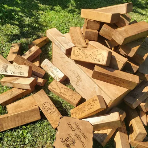 Lielformāta spēle Jenga