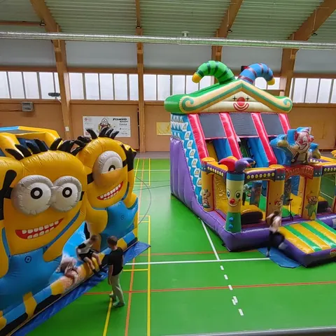 Piepūšamā atrakcija Minions