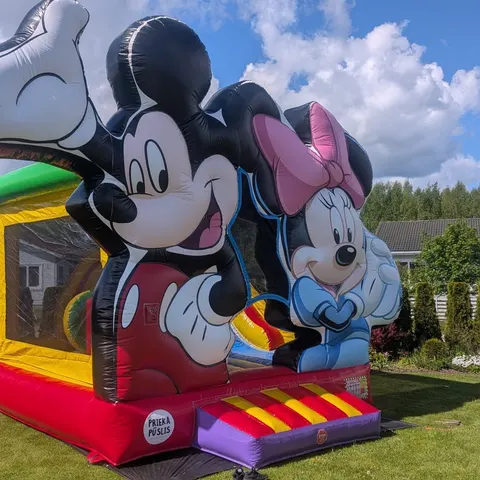 Piepūšamā atrakcija Minnija
